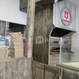 Pitches Budapest - Belső