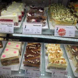 Pitypang Cukrászda Budapest - Étel/ital