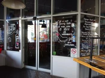 Pivo & Bar - Gozsdu Udvar Budapest