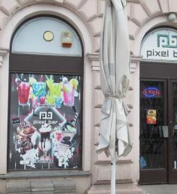 Pixel Bár & Kávézó