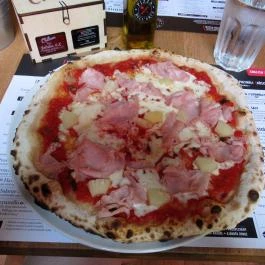 Pizza Dellarosso Budapest - Étel/ital