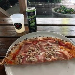 Pizza Dellarosso Fehérvár Székesfehérvár - Étel/ital