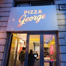 Pizza George Budapest - Külső kép