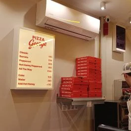 Pizza George Budapest - Belső