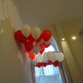 Pizza Hut - Arany János utca Budapest - Belső