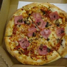 Pizza Hut - Arany János utca Budapest - Étel/ital