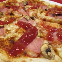 Pizza Hut Express - Astoria Budapest - Étel/ital