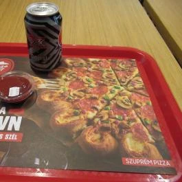 Pizza Hut Express - Astoria Budapest - Belső