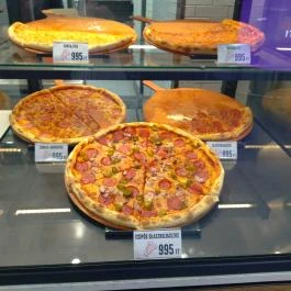 Pizza Hut - Westend Budapest - Étel/ital