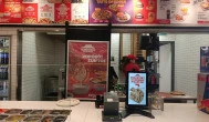 Pizza Hut - Westend Budapest - Belső
