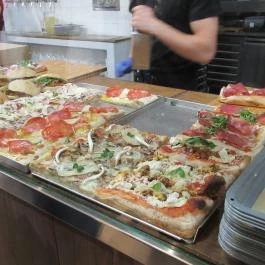 Pizza, Kávé, Világbéke, Miskolc - Étel/ital