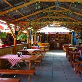 Gyros Kert, Aggtelek - Belső