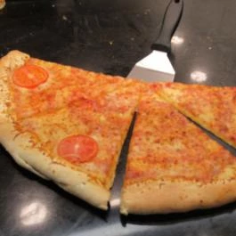 Pizza King Express - WestEnd City Center Budapest - Étel/ital