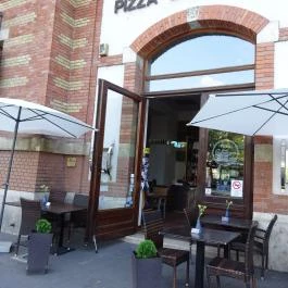Pizza EATaliano Étterem - Batthyány tér Budapest - Külső kép