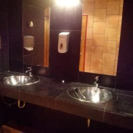 Pizza EATaliano Étterem - Vécsey utca, Budapest - Mosdó