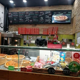 Pizza Me - Deák tér Budapest - Belső