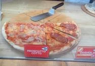 Pizza Me - Eurocenter Budapest