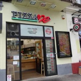 Pizza Me - Széll Kálmán tér Budapest - Külső kép