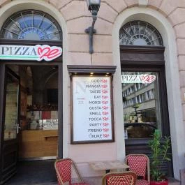Pizza Me - Sas utca Budapest - Külső kép