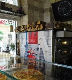 Pizza Me - Sas utca