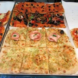 Pizza Pazza - Egyetem tér Budapest - Étel/ital