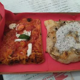Pizza Pazza - Egyetem tér Budapest - Étel/ital