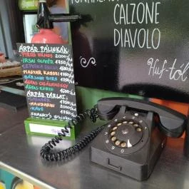 Pizza Puzzle Budapest - Belső