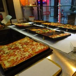 Pizza Quadra Budapest - Étel/ital