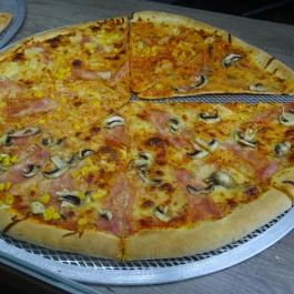 Pizza Station Budapest - Étel/ital