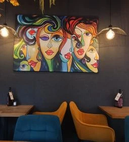 Pizzaguru Restaurant & Cafe