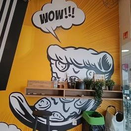 Pizzi Móricz, Budapest - Belső