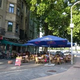 Platán Grill Étterem & Söröző Budapest - Külső kép