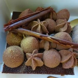 Platán Restaurant & Café, Tata - Étel/ital