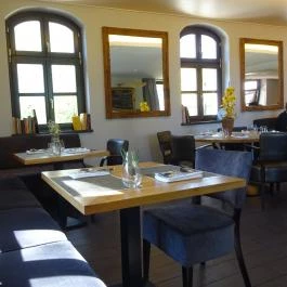 Platán Restaurant & Café, Tata - Belső