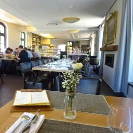 Platán Restaurant & Café, Tata - Belső