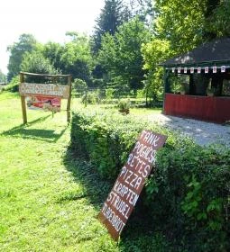 Platán Söröző-Borozó