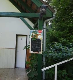 Platán Söröző-Borozó