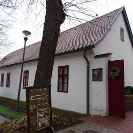 Platán Udvarház Tata - Külső kép