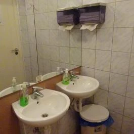 Platós Bár Budapest - Mosdó