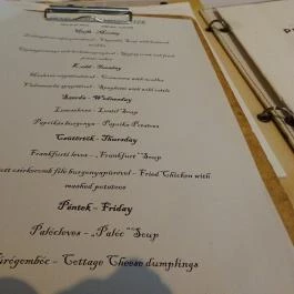 Platz Budapest - Étlap/itallap