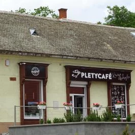 Pletycafé Pannonhalma - Külső kép