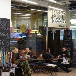 PletykaFészek - World Mall Budapest - Külső kép