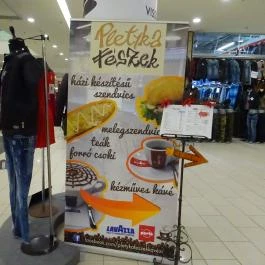 PletykaFészek - World Mall Budapest - Külső kép