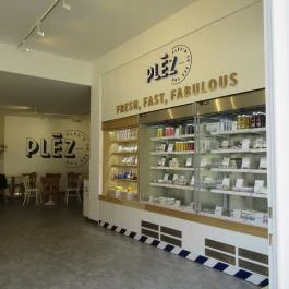 Pléz Café - Csemete utca Budapest - Belső