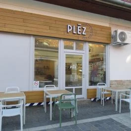 Pléz Café - Csemete utca Budapest - Külső kép