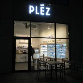 Pléz Café - Corvin Budapest - Külső kép