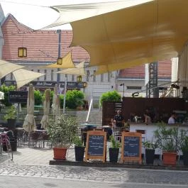 Pódium Budapest - Külső kép