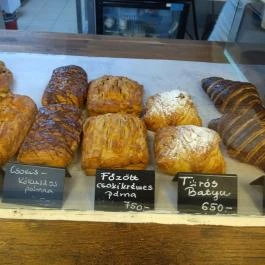 Pogi van! Pékség & Kávézó Budapest - Étel/ital