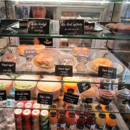 Pompás Budapest - Étel/ital