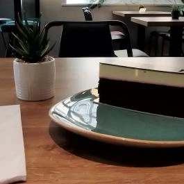 Pompás Budapest - Étel/ital